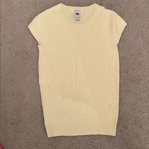 Gap yellow size large women’s top